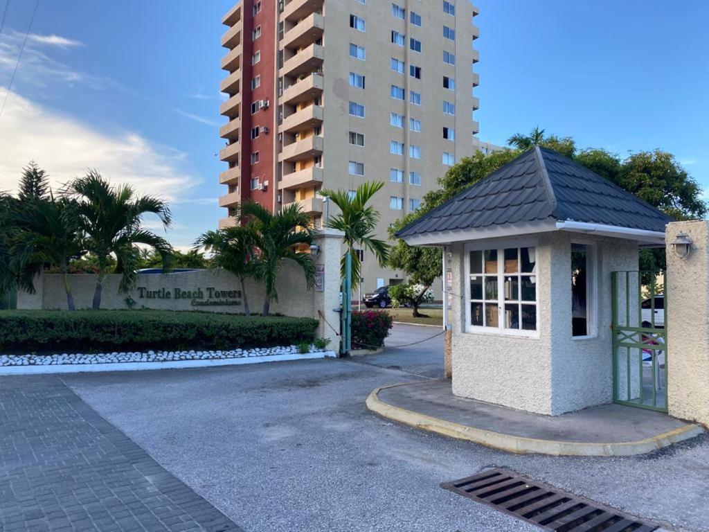 Beach-Side Condos At Turtle Beach Towers Очо-Риос Экстерьер фото