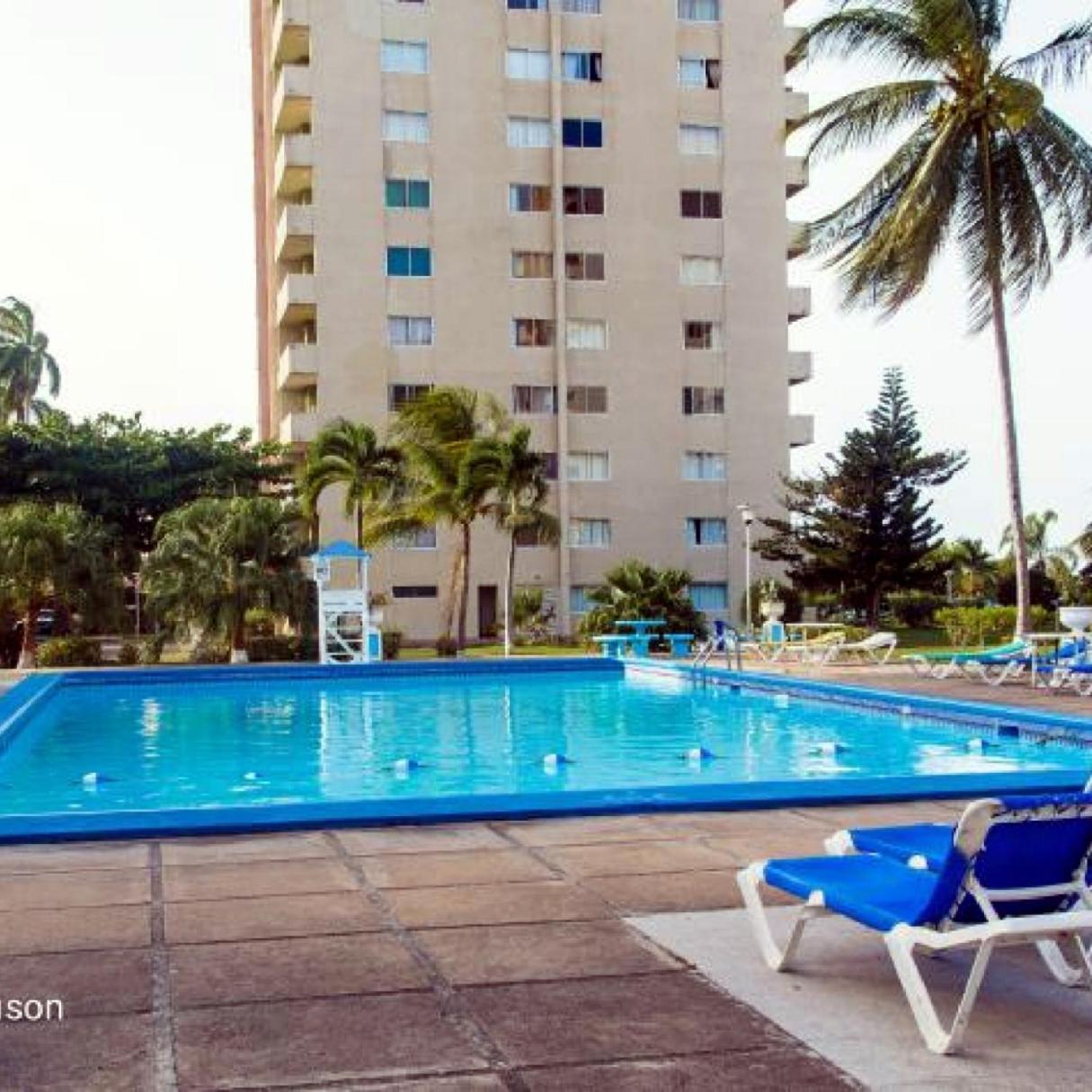 Beach-Side Condos At Turtle Beach Towers Очо-Риос Экстерьер фото